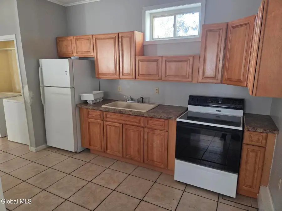 9 Penrose Avenue, Mechanicville, NY 12118 - Image #3