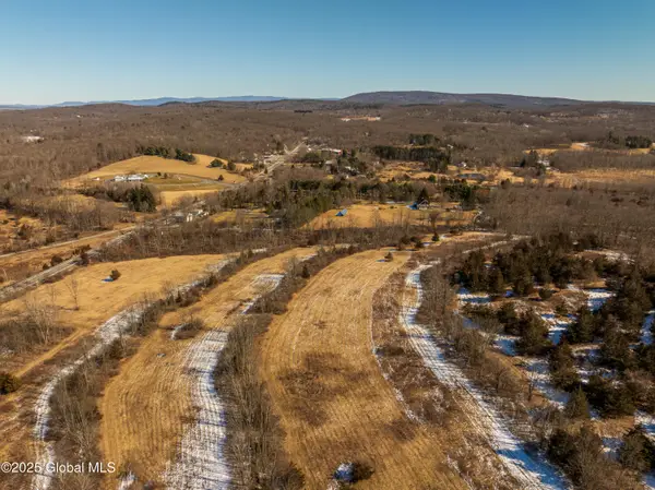 408 State Route 199, Milan, NY 12571