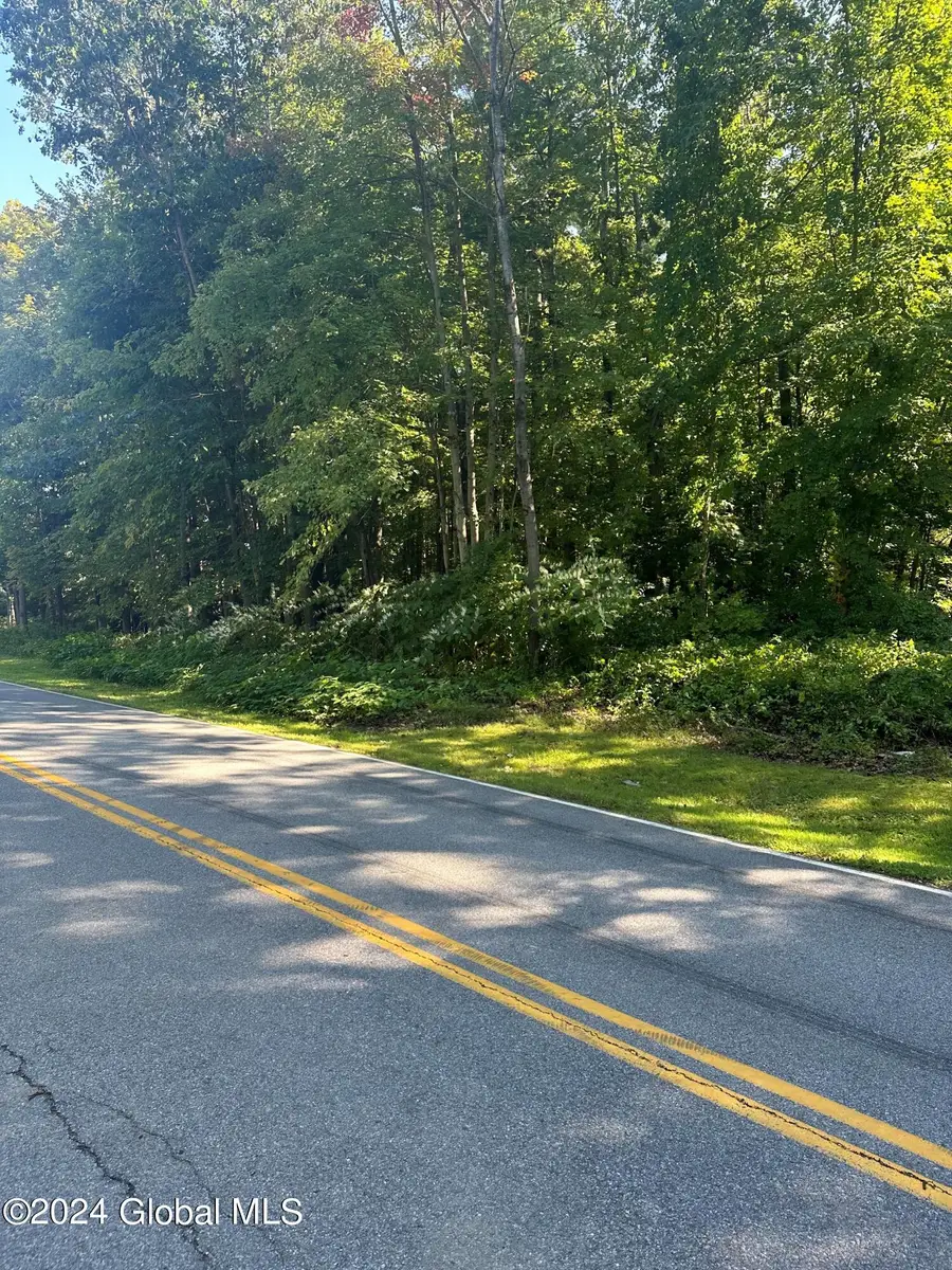 104 Knapp Road, Mechanicville, NY 12118 - Image #3