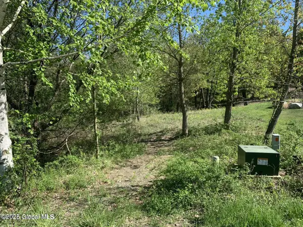 343 Sweetmilk Creek Road, Troy, NY 12180