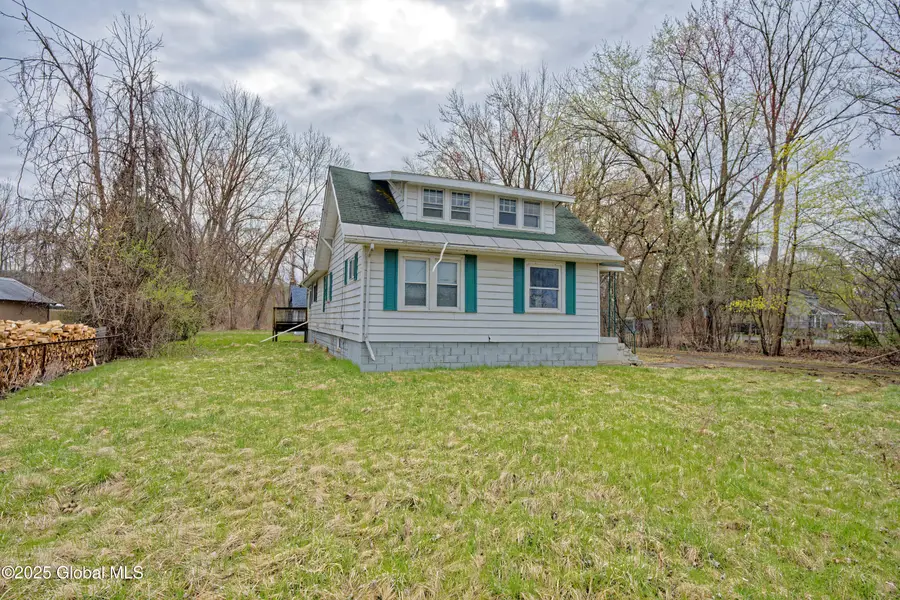 387 Hudson River Road, Halfmoon, NY 12188 - Image #3