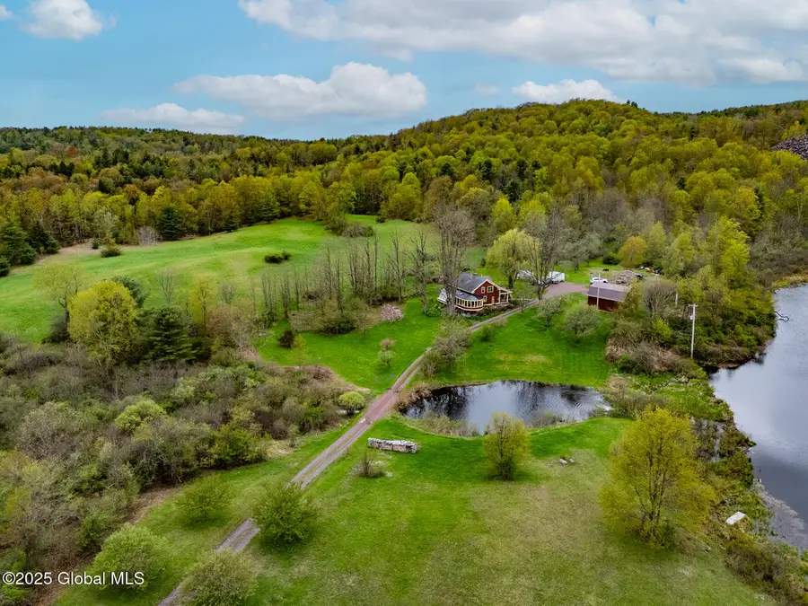 71 South Road, Hampton, NY 12887 - Image #2