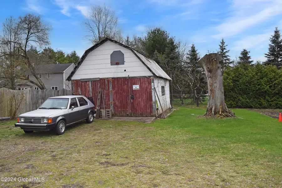 408 Reynolds Road, Moreau, NY 12828 - Image #2