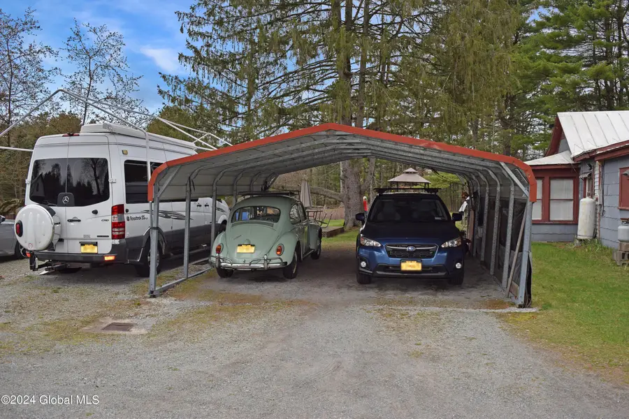 408 Reynolds Road, Moreau, NY 12828 - Image #3