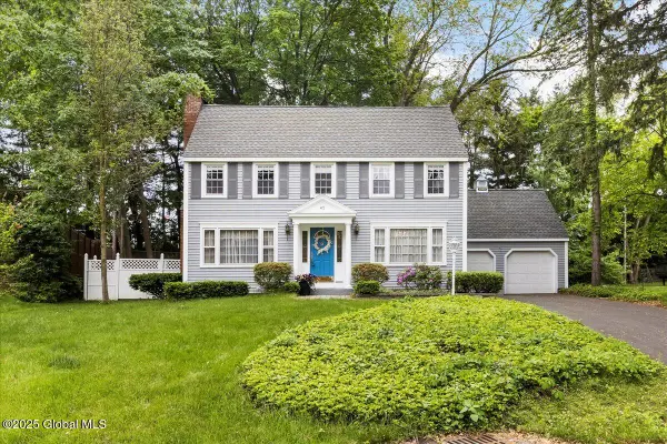 42 Pheasant Ridge Drive, Colonie, NY 12211