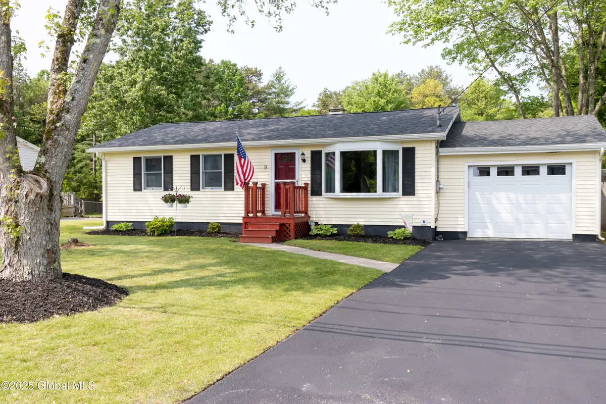 9 Wintergreen Road, Queensbury, NY 12804 - Image #1