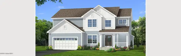 4 Bergen Place, Niskayuna, NY 12309