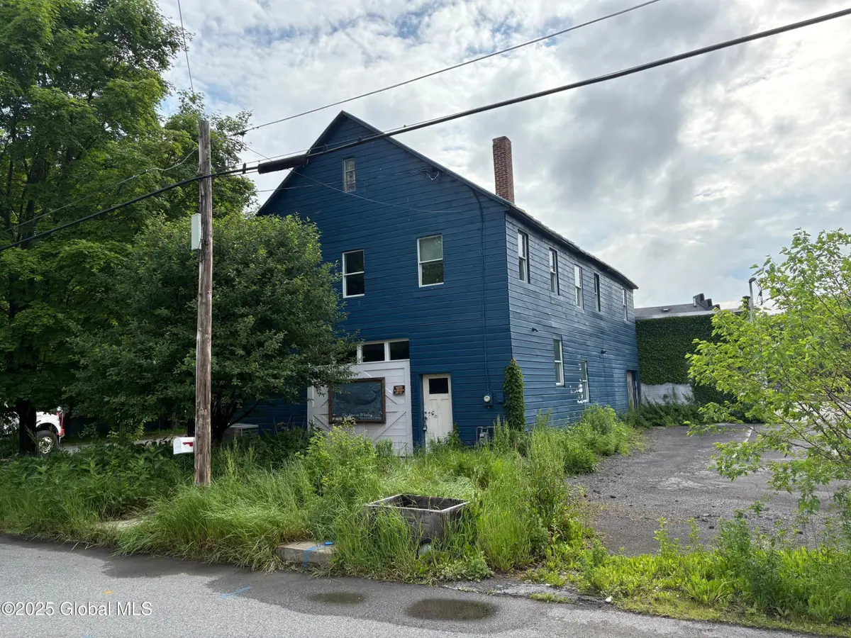 10 Thompson Street, Ballston Spa, NY 12020 - Image #1