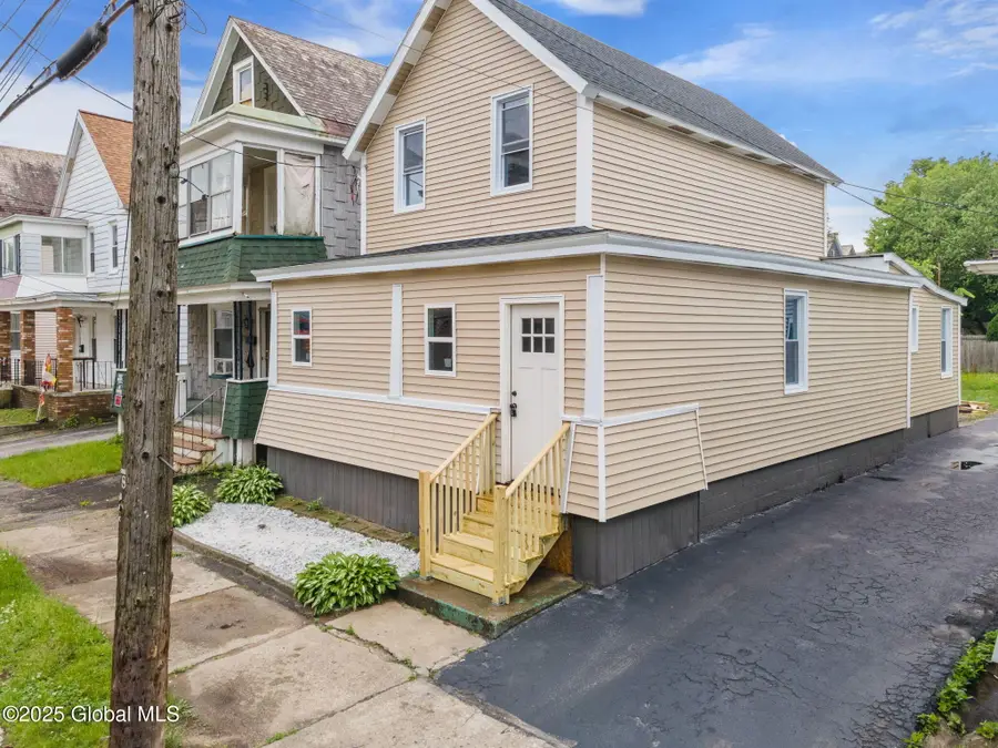 1084 Webster Street, Schenectady, NY 12303 - Image #3