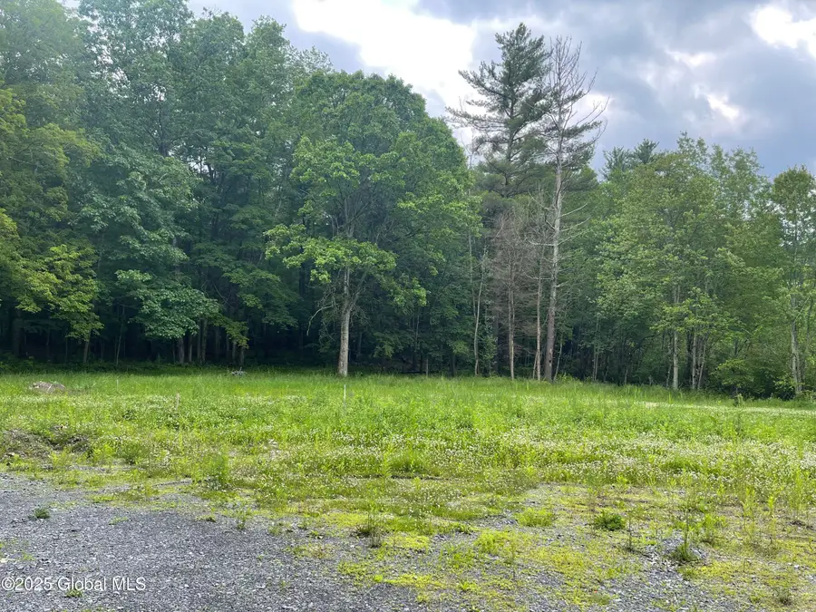 33 Turner Park Road, Clifton Park, NY 12302 - Image #2