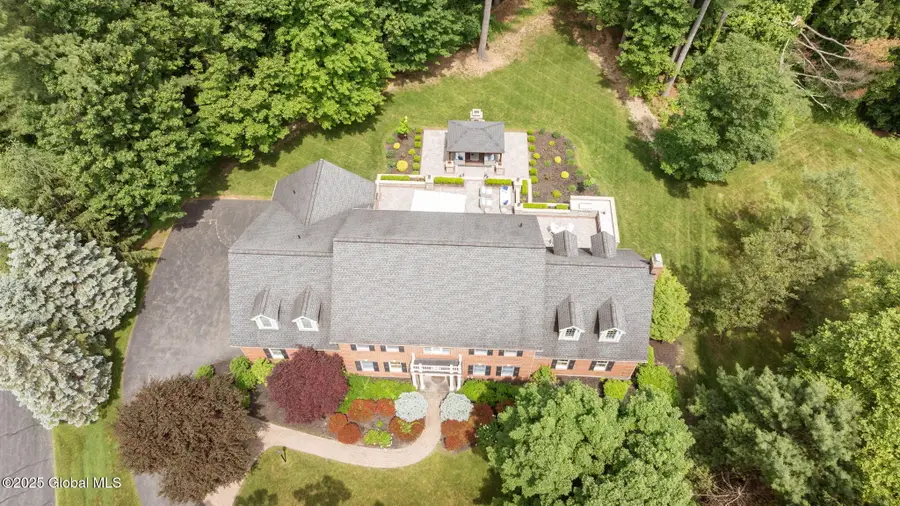 428 Ridgehill Road, Guilderland, NY 12084 - Image #3