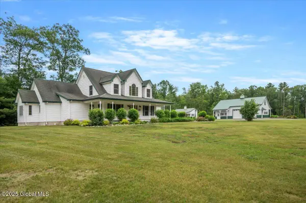 516 Selfridge Road, Moreau, NY 12831