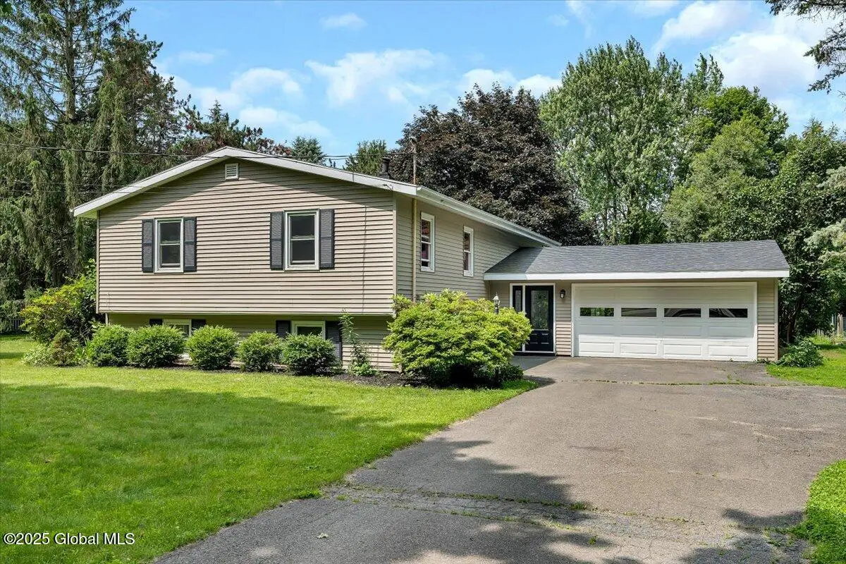 95 Albany Avenue, Kinderhook, NY 12106 - Image #1