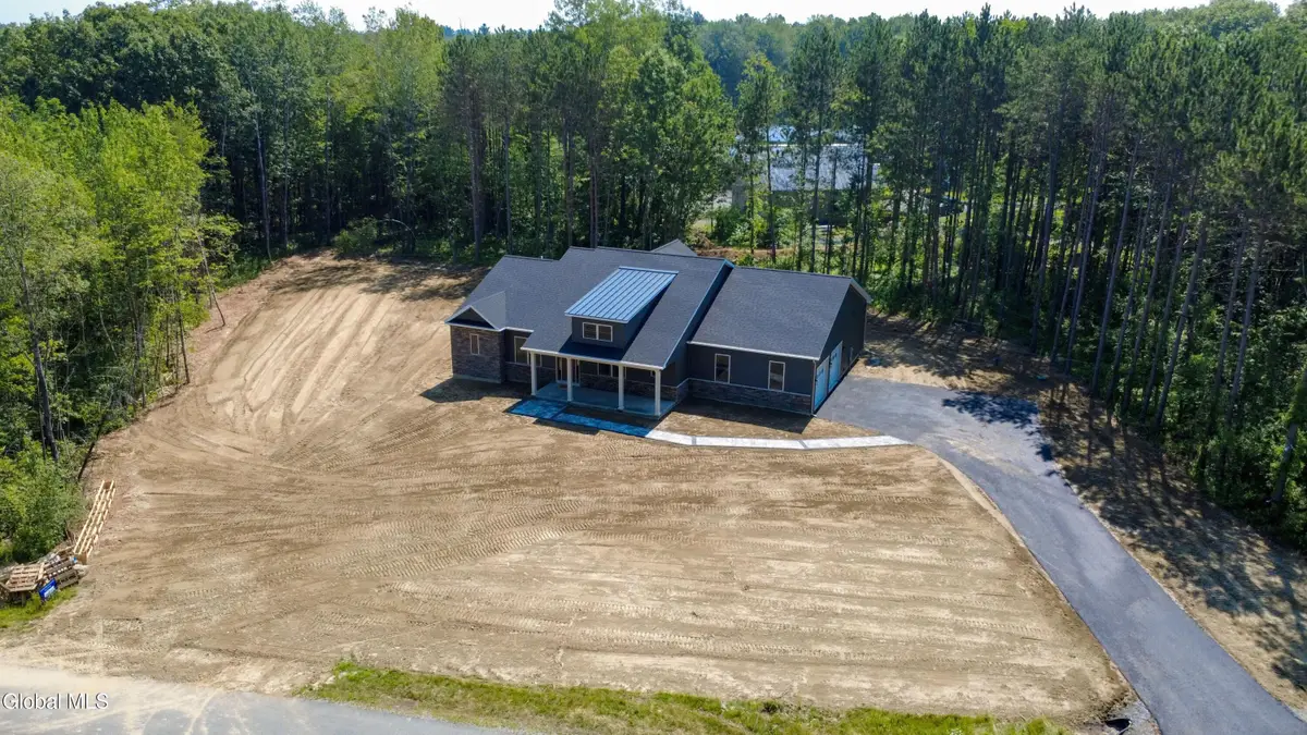 3 Sharon Lane, Ballston Lake, NY 12019 - Image #1