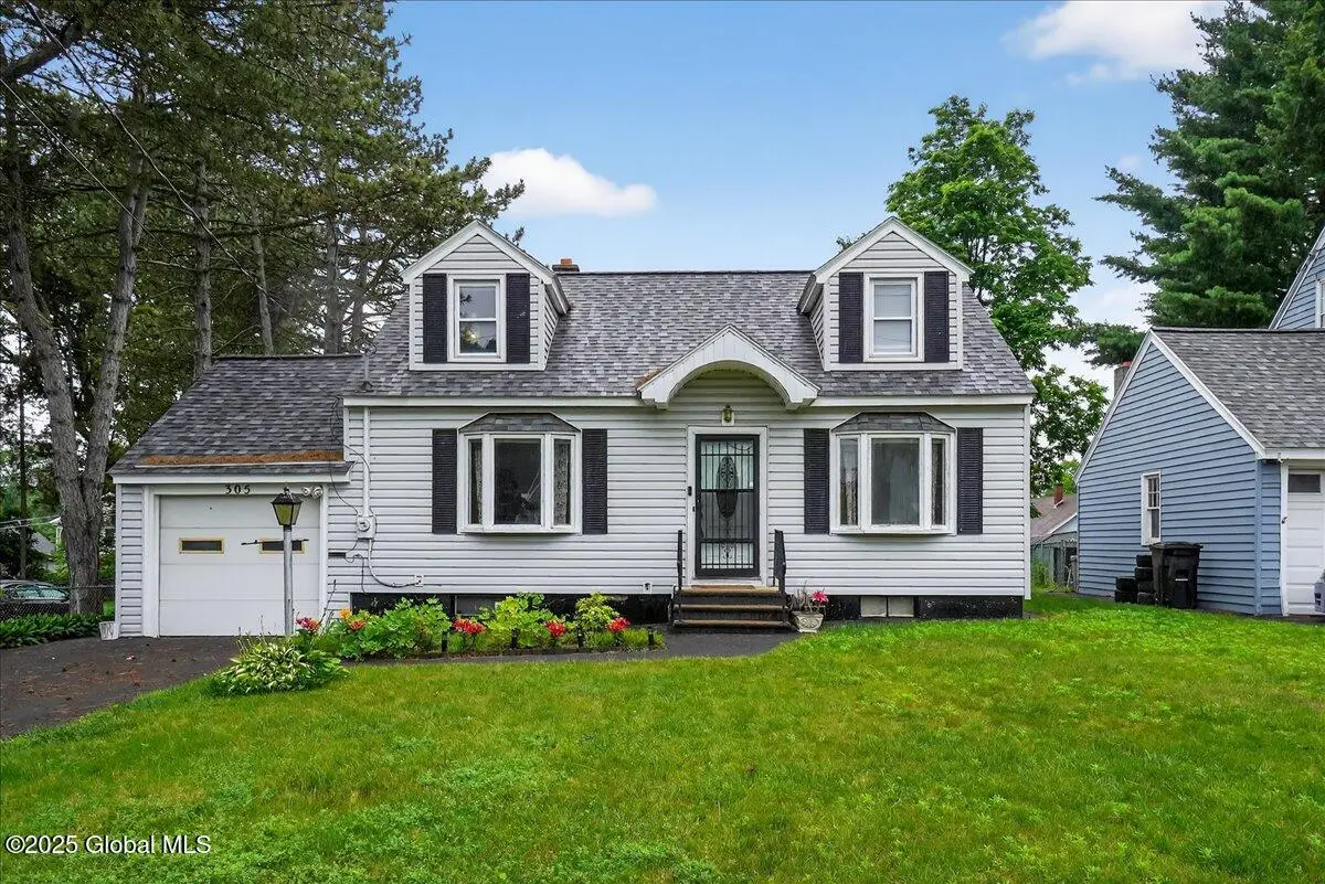 305 Elder Street, Schenectady, NY 12304 - Image #1