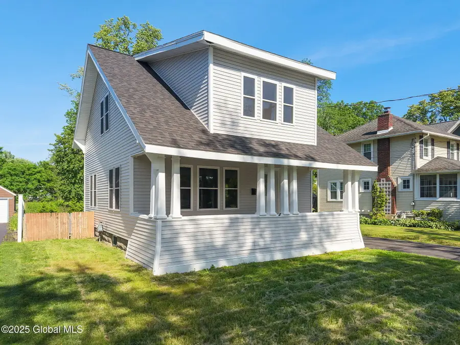 10 Lincoln Avenue, Bethlehem, NY 12054 - Image #3