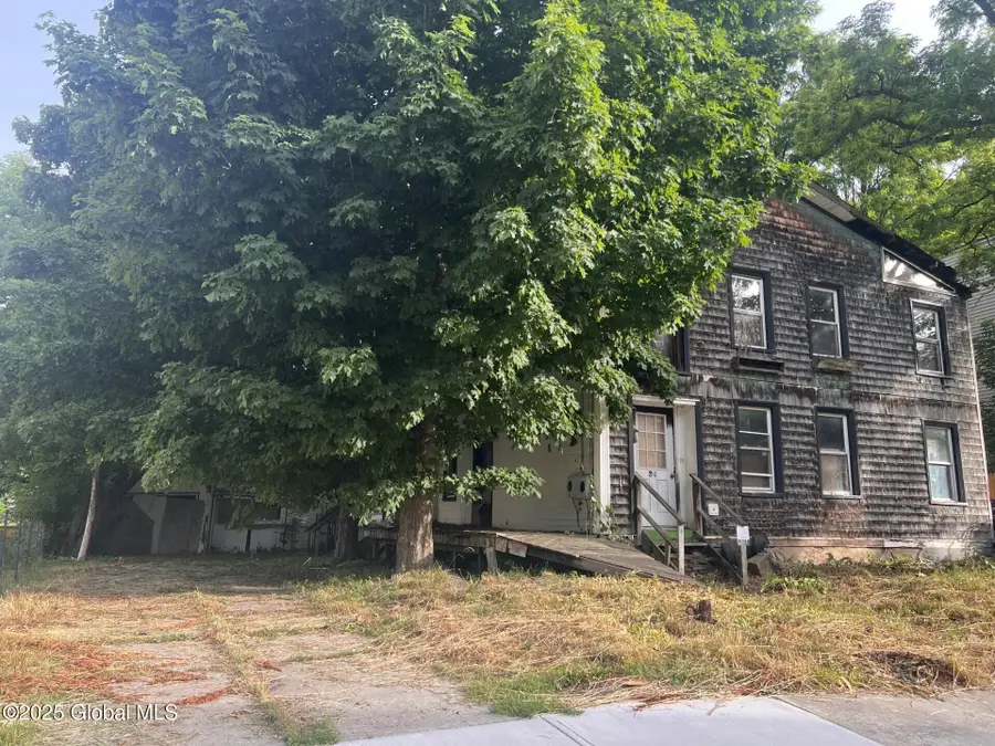 20 Voorhees Street, Amsterdam, NY 12010 - Image #2