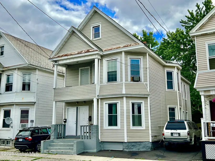 807 Craig Street, Schenectady, NY 12307 - Image #2
