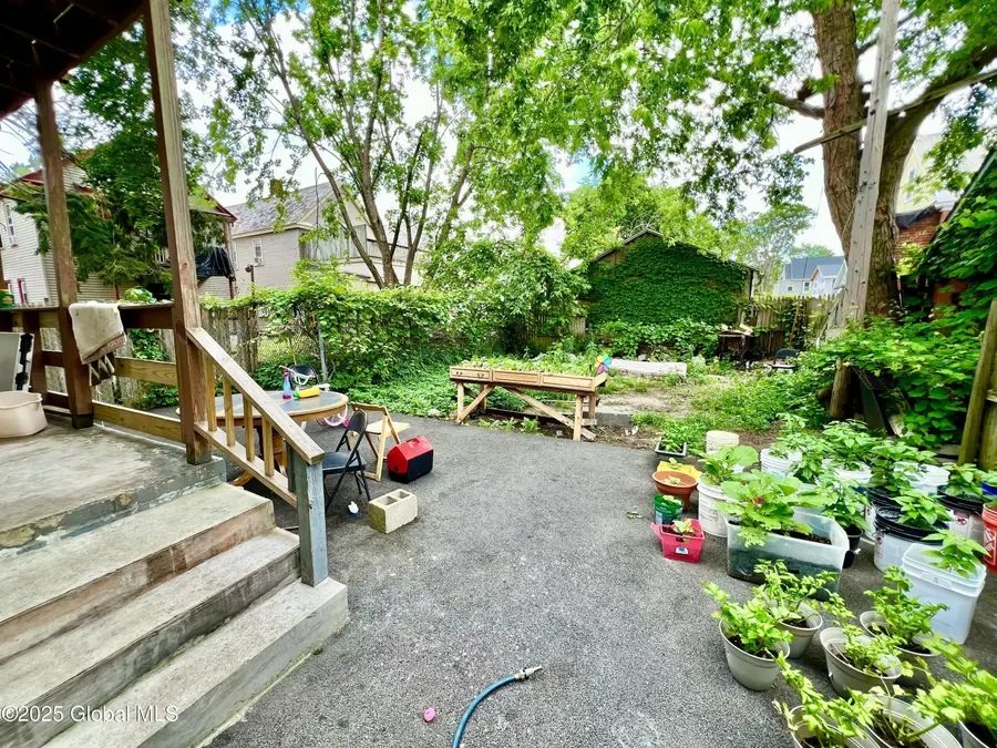 807 Craig Street, Schenectady, NY 12307 - Image #3