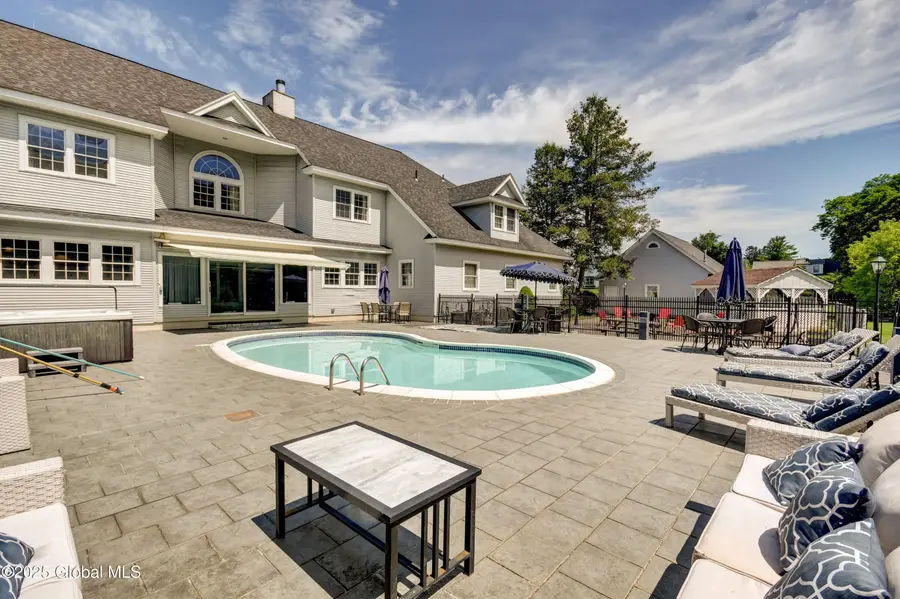 9 University Place, Amsterdam, NY 12010 - Image #3