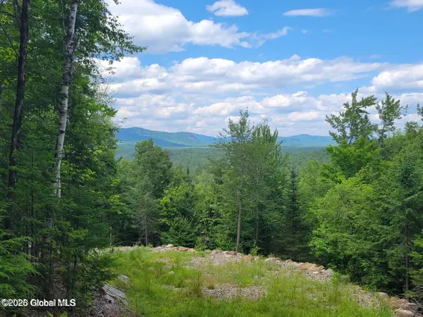 15 Lost Mine Road, Johnsburg, NY 12853