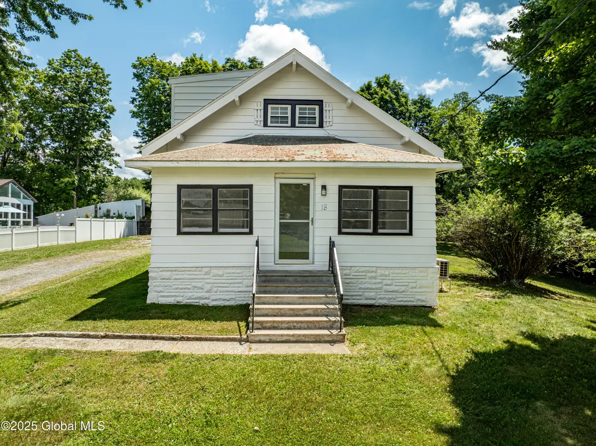 18 Orchard Terrace, North Greenbush, NY 12198 - Image #1