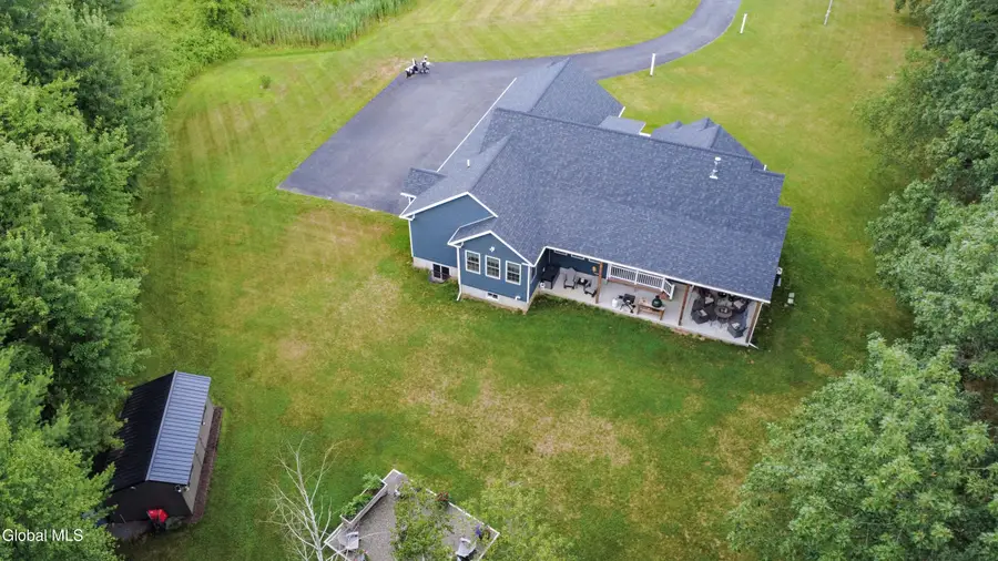 2794 W Lydius Street, Schenectady, NY 12306 - Image #2