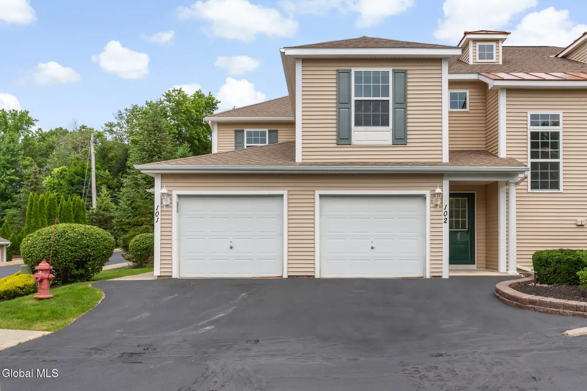 102 Royale Court, North Greenbush, NY 12180 - Image #1