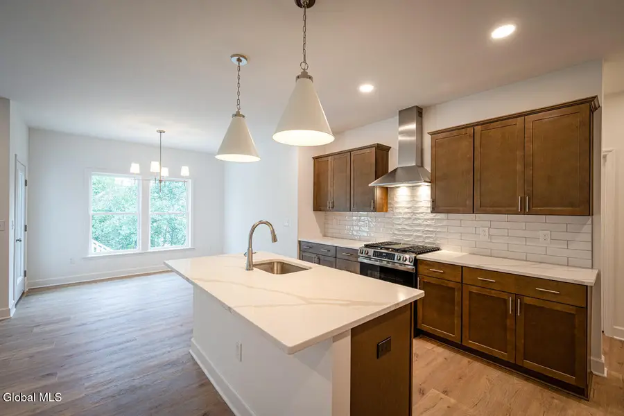 10 Espen Place, Niskayuna, NY 12309 - Image #3