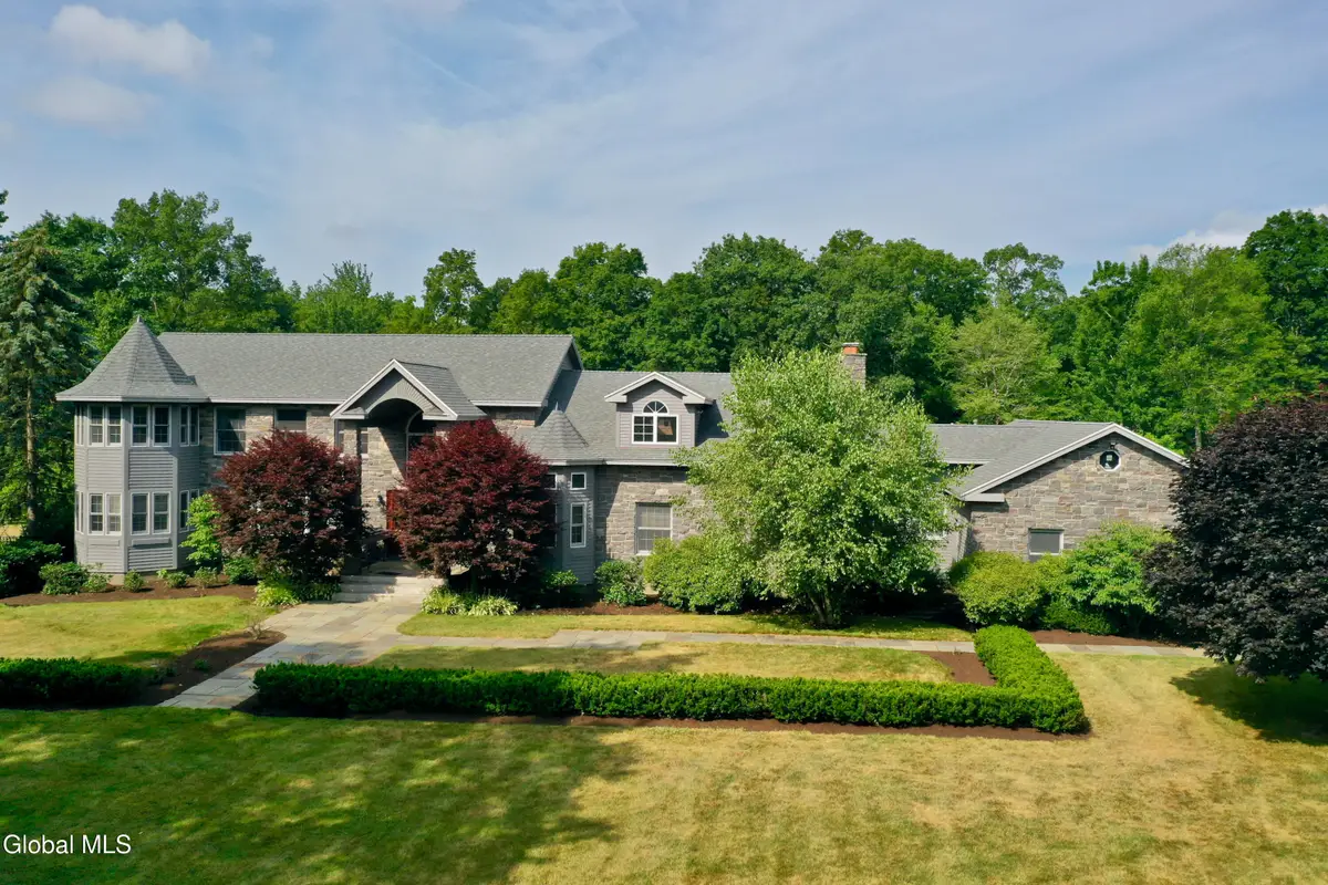 752 Waite Road, Clifton Park, NY 12065 - Image #1