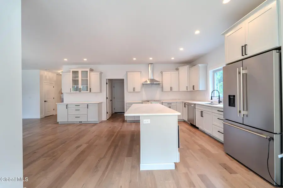 233 Pinewood Drive, Guilderland, NY 12203 - Image #2