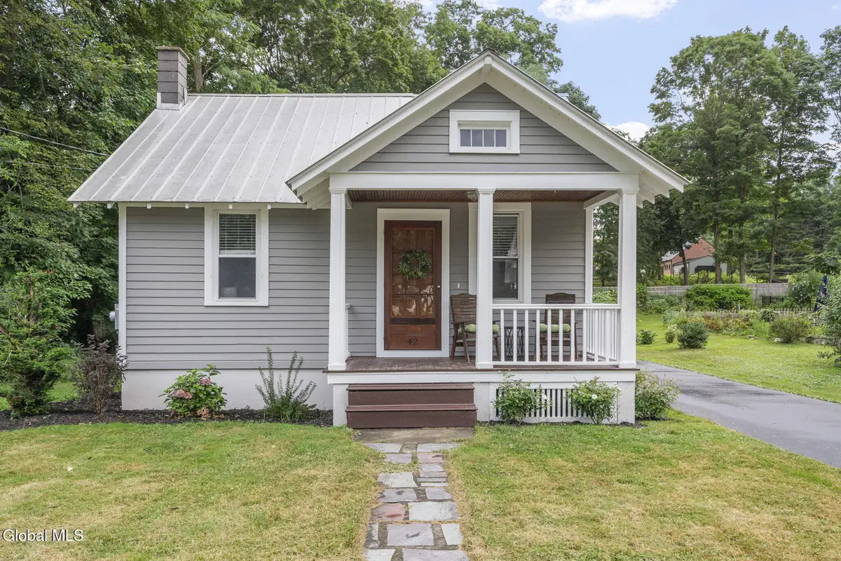 42 William Street, Kinderhook, NY 12106 - Image #1