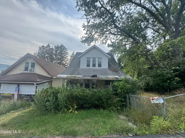 17 Cortland Street, Brunswick, NY 12180