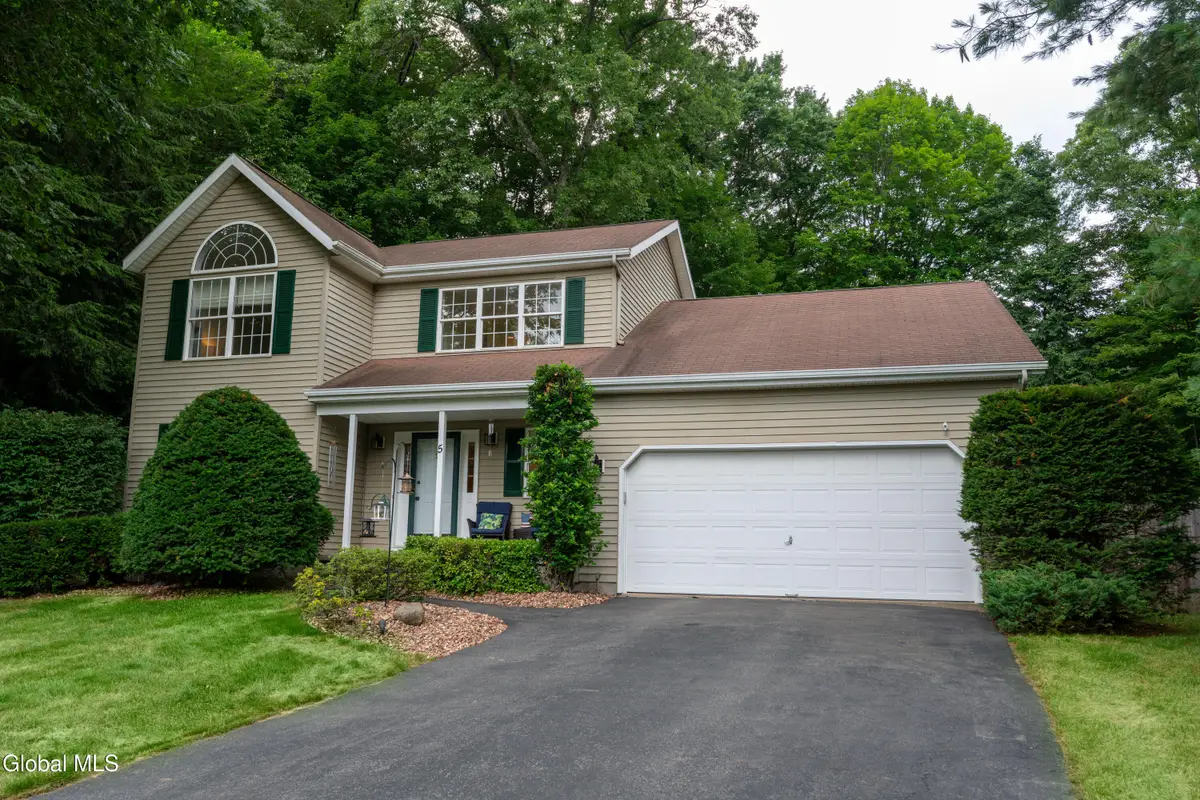 5 Hollow Creek Court, Ballston Spa, NY 12020 - #1