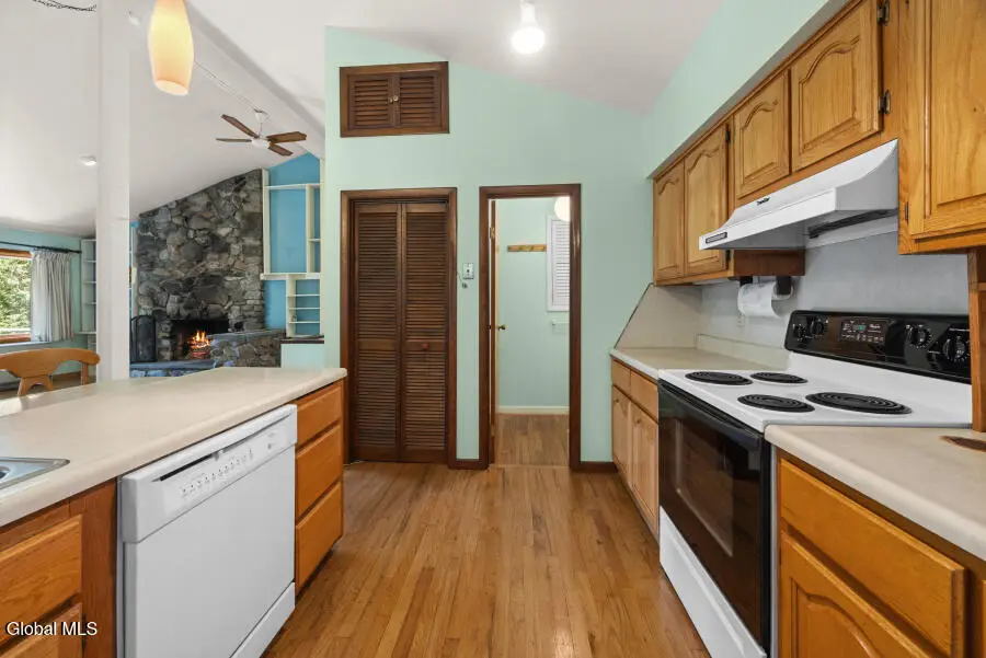 104 Lawson Road, Sand Lake, NY 12153 - Image #3