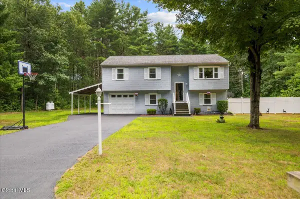 7 Balsam Lane, Moreau, NY 12831