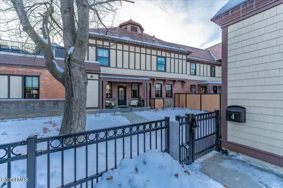 122 Regent Street #Unit 3, Saratoga Springs, NY 12866 - Image #2