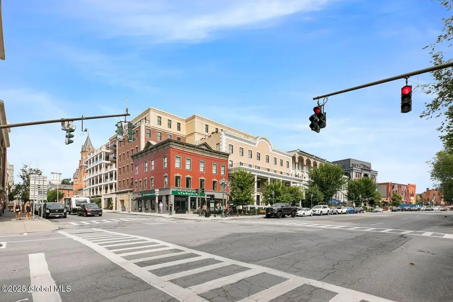 19 Washington Street #254 B2, Saratoga Springs, NY 12866 - Image #2