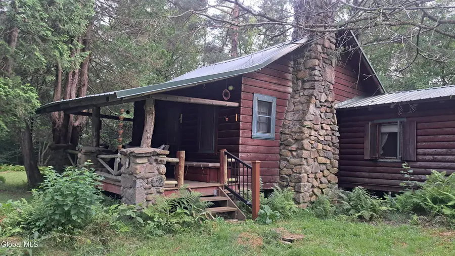 21 Longview Trail, Sand Lake, NY 12153 - Image #2