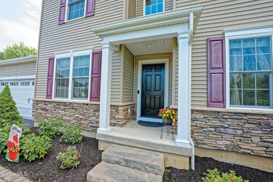 43 Madeleine Lane, Glenmont, NY 12077 - Image #3