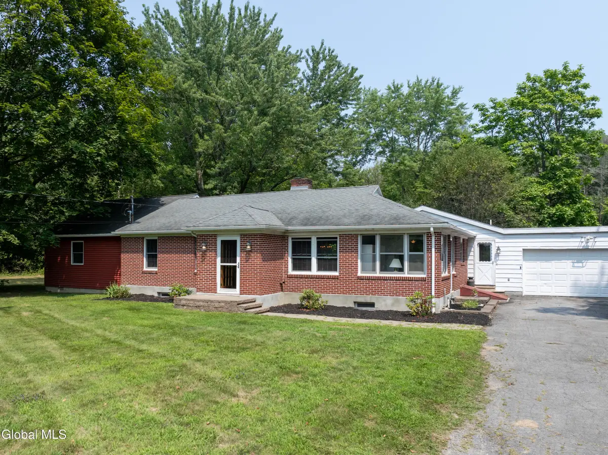 1112 Sacandaga Road, Glenville, NY 12302 - Image #1