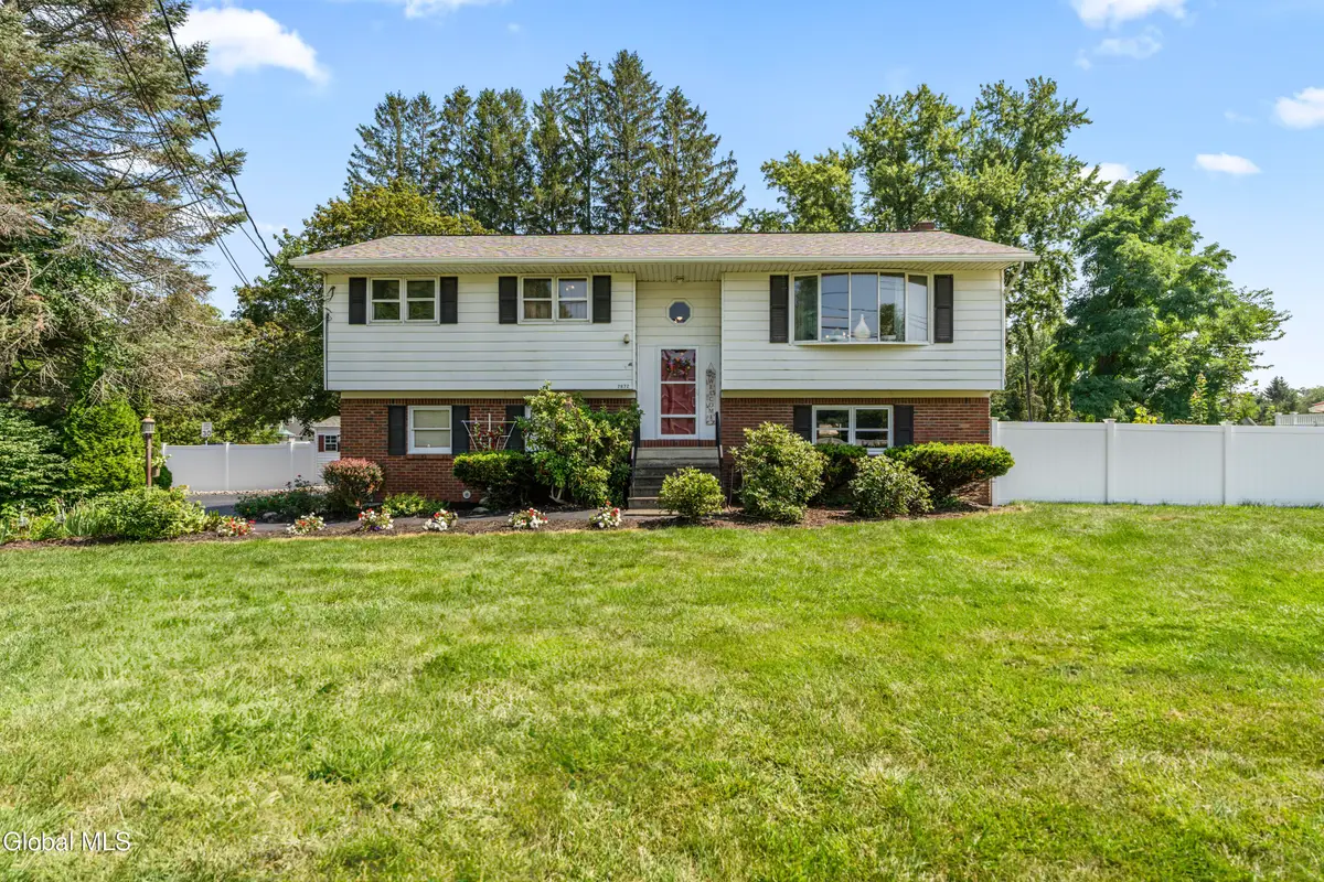 2872 W Lydius Street, Guilderland, NY 12303 - Image #1