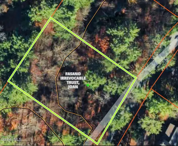 L3 Chuckwagon Trail, Lake Luzerne, NY 12846