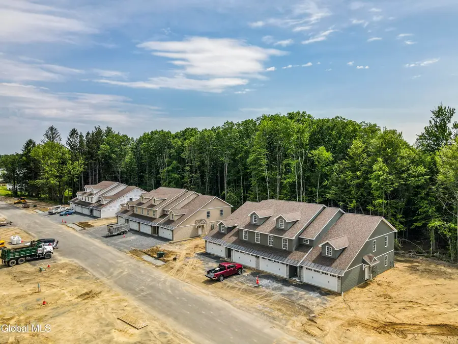 143 Carriage Boulevard, Rotterdam, NY 12306 - Image #2