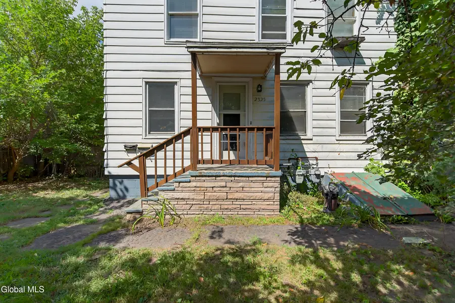2325 6th Avenue, Watervliet, NY 12189 - Image #2