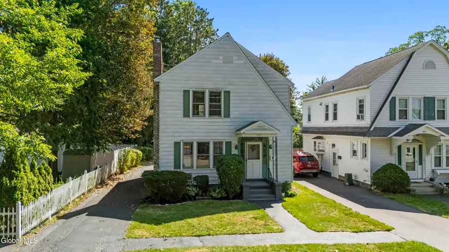 1474 Baker Avenue, Niskayuna, NY 12309 - Image #2