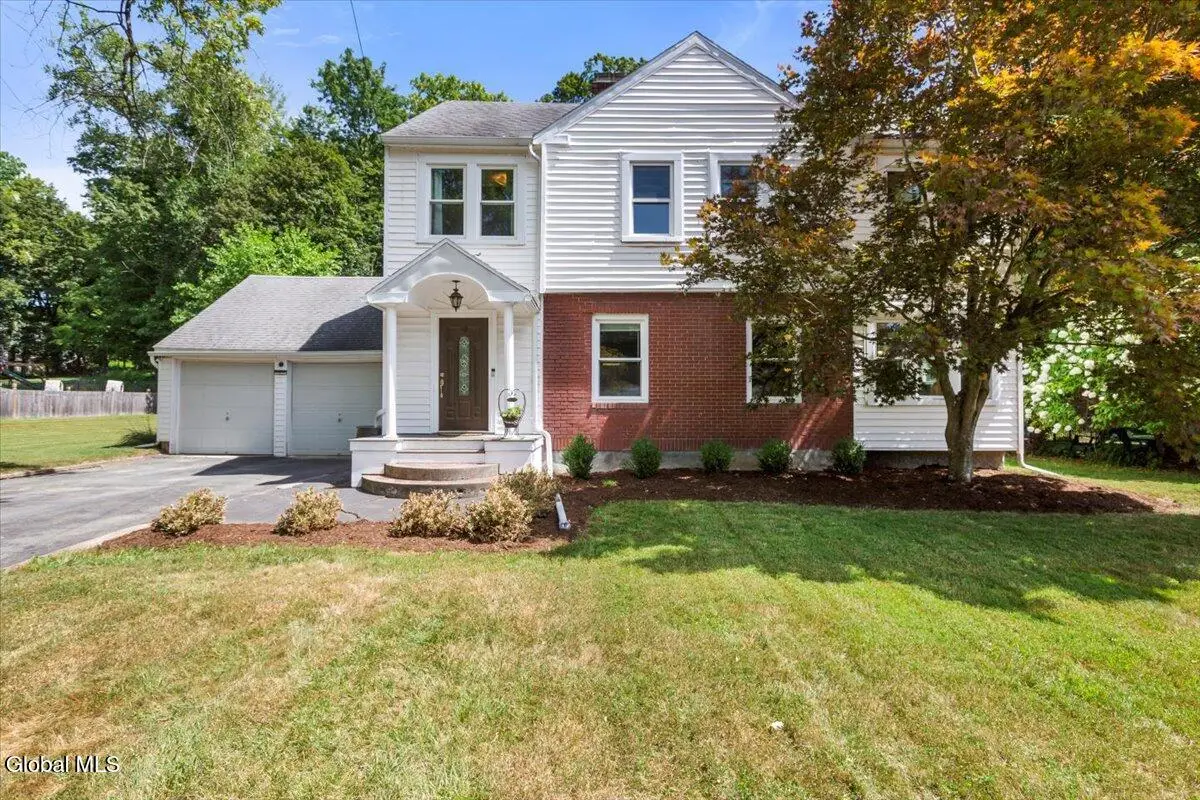 4 Oxford Road, Brunswick, NY 12180 - Image #1