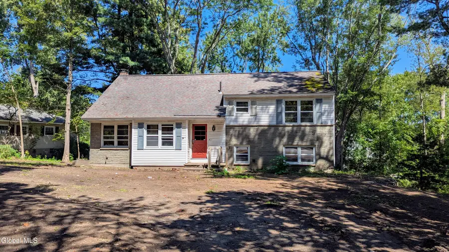 1030 Atateka Road, Niskayuna, NY 12309 - Image #2