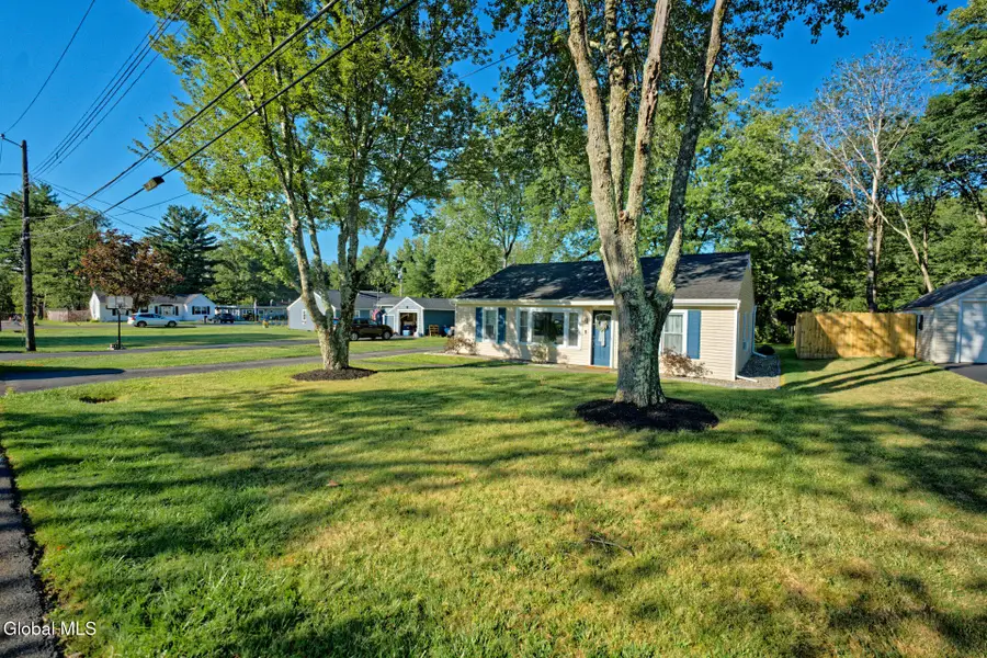 2 Alamo Lane, Schenectady, NY 12304 - Image #2