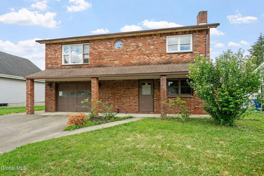 7 Hemlock Lane, Albany, NY 12208 - Image #2